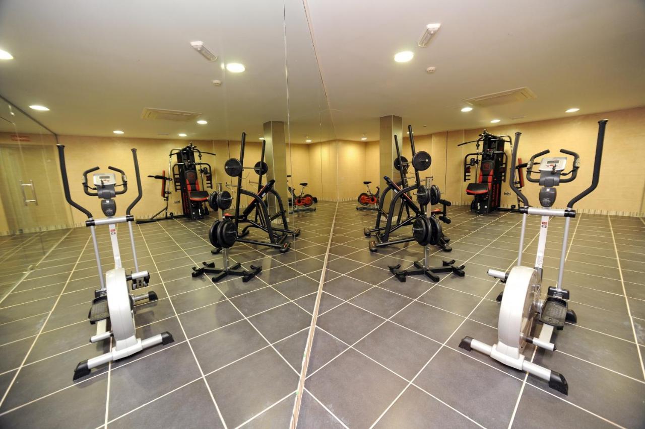 Leo Deluxe Punta Umbria (Adults Only) Apartment Exterior photo